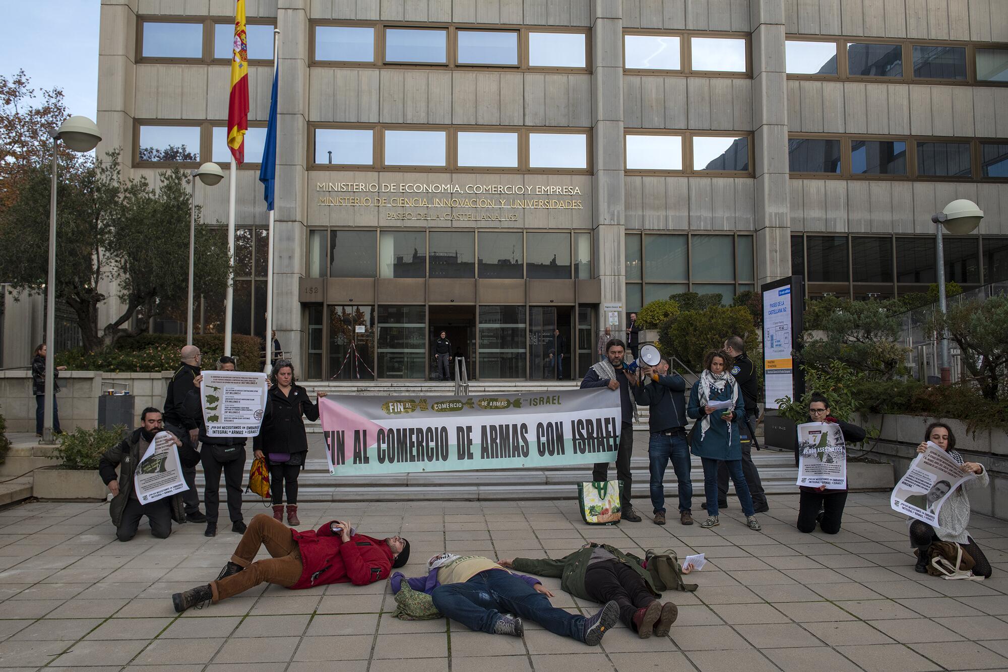 Acción BDS M Economía - 1